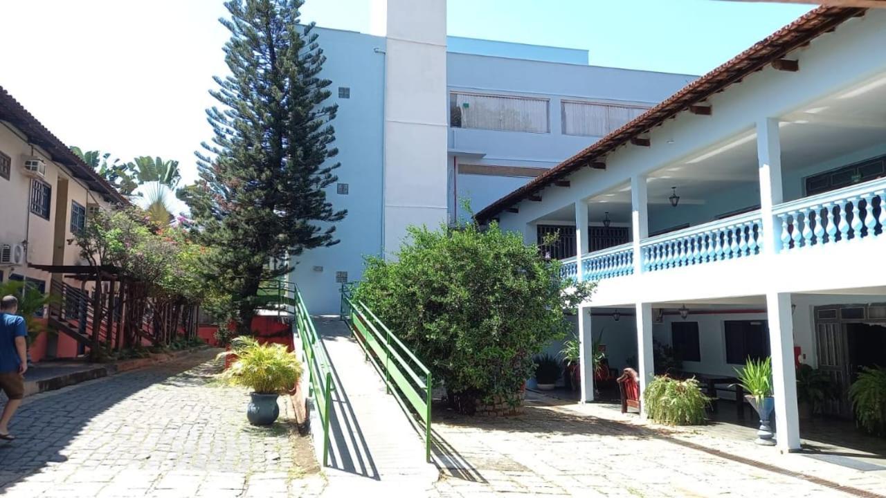 OYO Hotel Serras De Goyaz Bueno, Goiânia Extérieur photo The school's main building