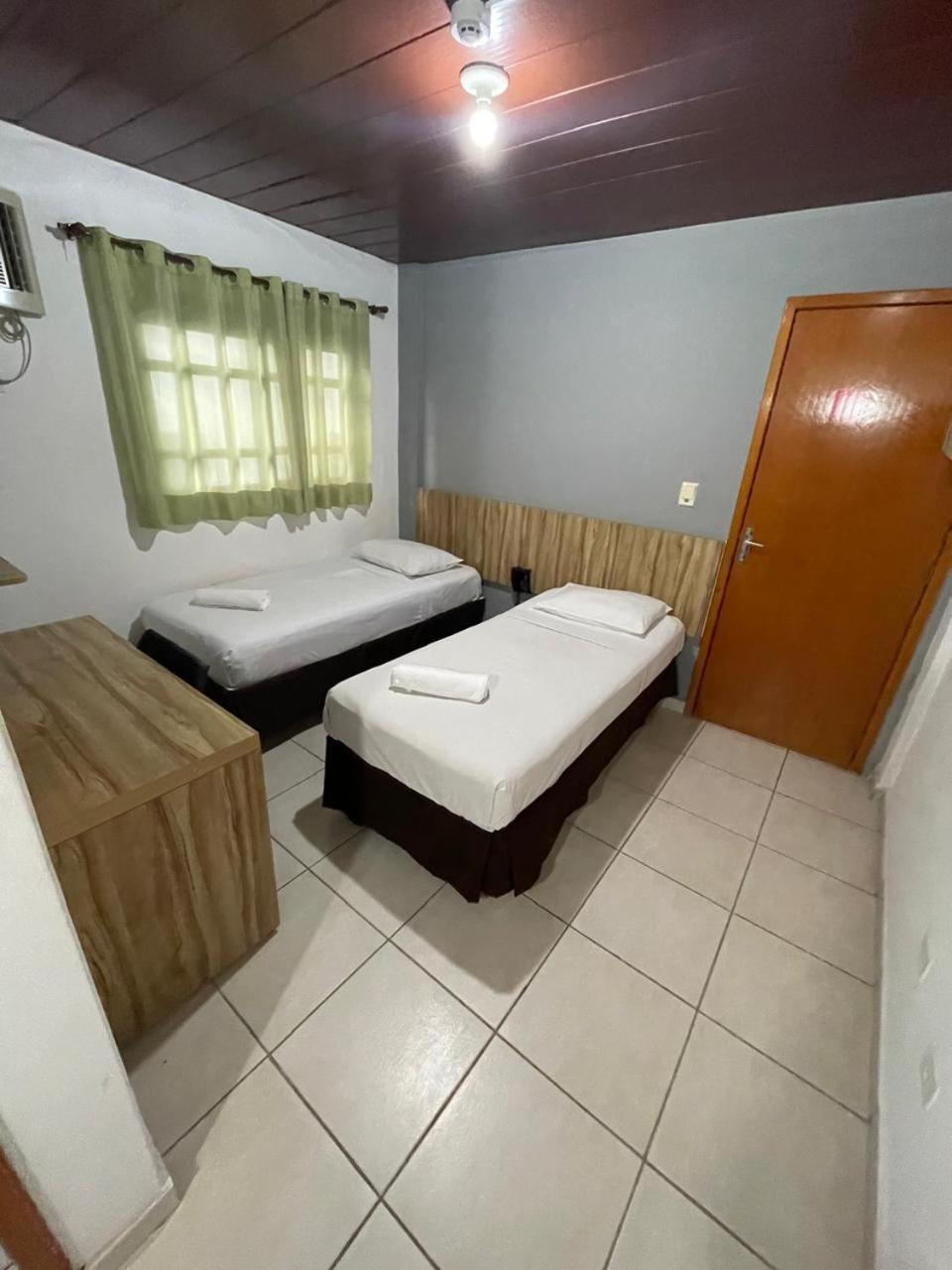 OYO Hotel Serras De Goyaz Bueno, Goiânia Extérieur photo A room at a love hotel in Brazil