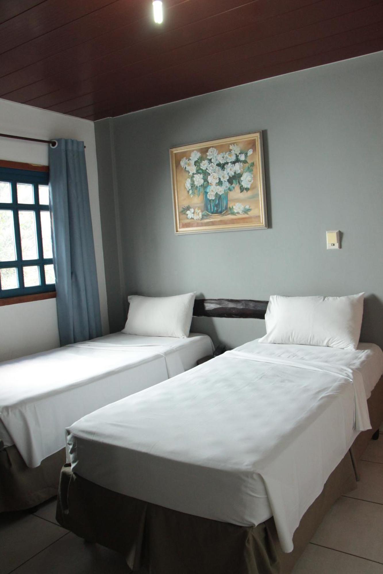 OYO Hotel Serras De Goyaz Bueno, Goiânia Extérieur photo A room at the hotel